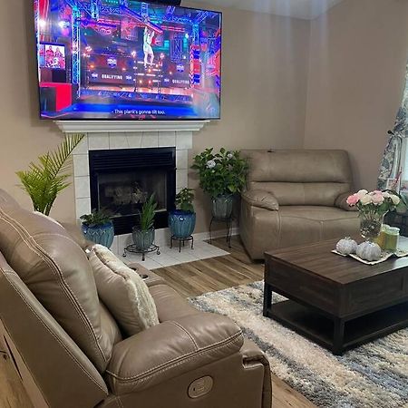 Smart Entire Loft, 3 Bedroom 2 Bath, With 3 Tv โคลัมเบีย ภายนอก รูปภาพ