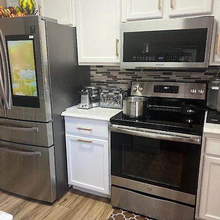 Smart Entire Loft, 3 Bedroom 2 Bath, With 3 Tv โคลัมเบีย ภายนอก รูปภาพ